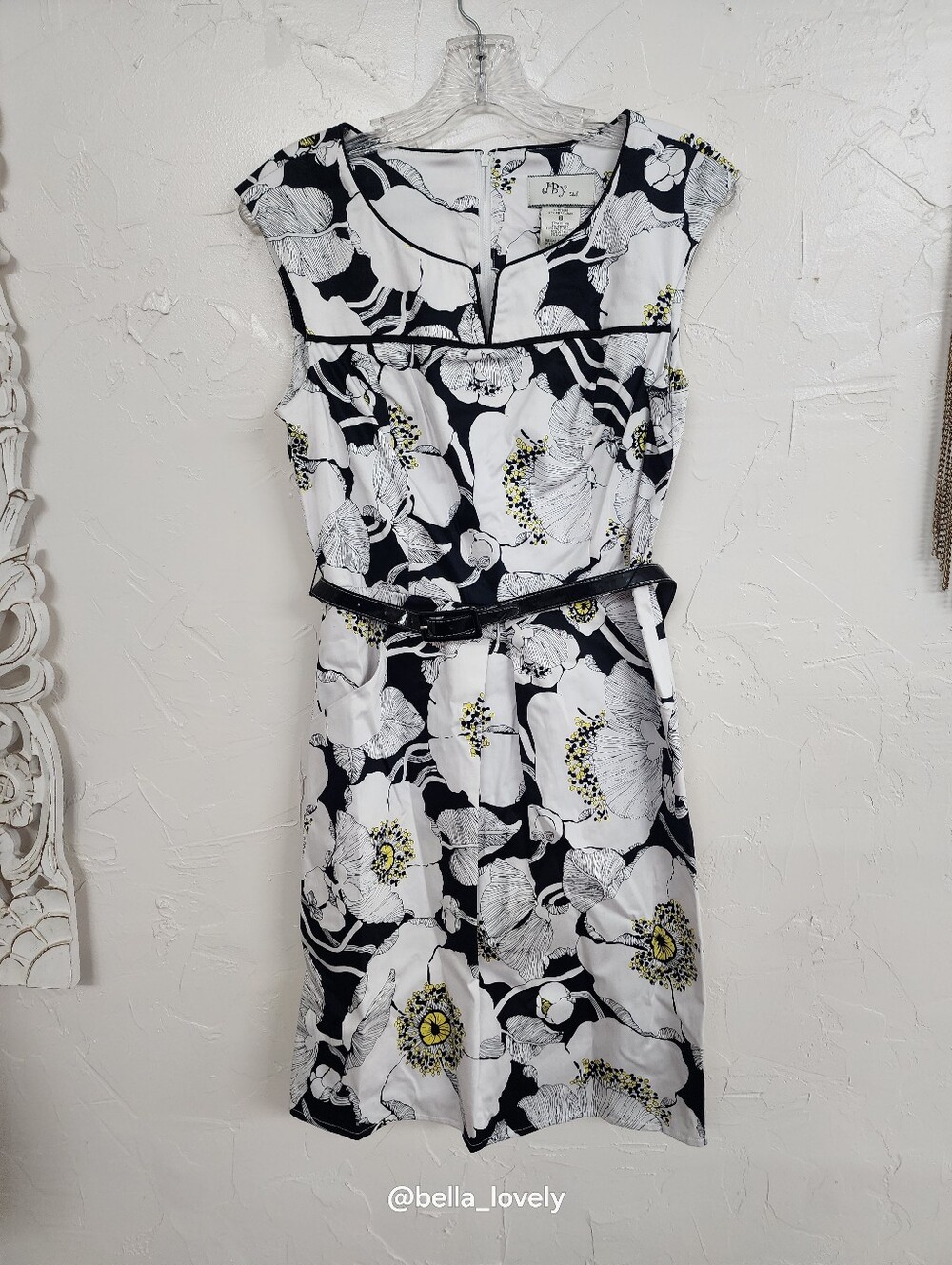 Sleeveless Black & White Floral Mini Dress with Belt